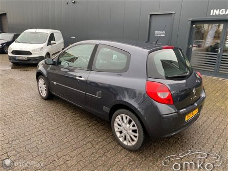 Renault Clio - 1.4-16V Dynamique Luxe - 1