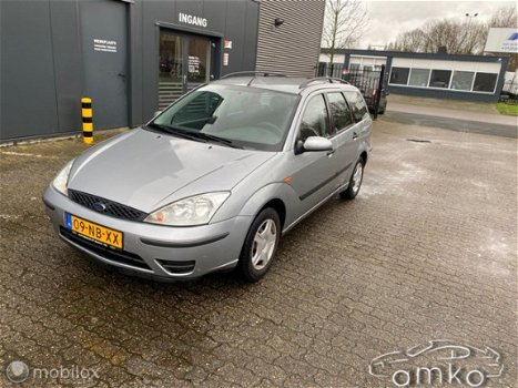 Ford Focus Wagon - 1.6-16V Collection - 1