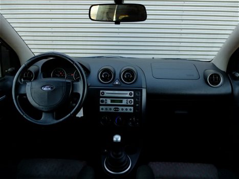 Ford Fiesta - 1.6-16V 100pk Sport *Lichtmetalen velgen*Radio/CD - 1