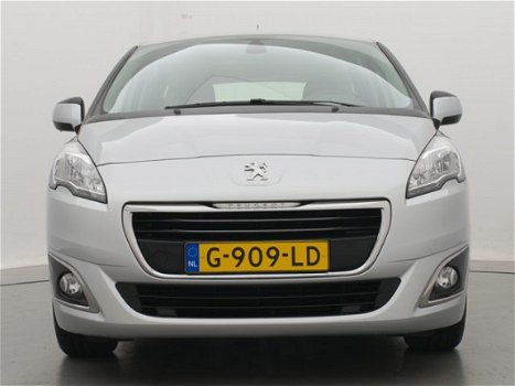 Peugeot 5008 - 1.6 120pk Style 7-zits | Navigatie | Parkeersensoren | Lm velgen | Climate contr. | - 1