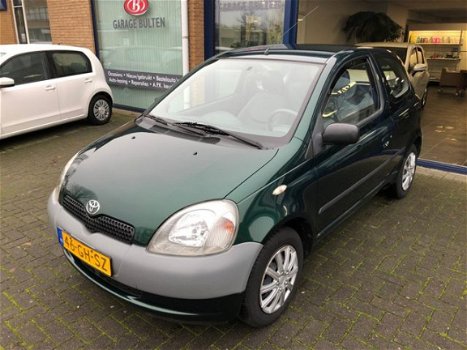 Toyota Yaris - 1.0 16V VVT-I LINEA TERRA - 1