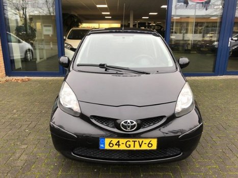 Toyota Aygo - 1.0 12V VVT-I + - 1