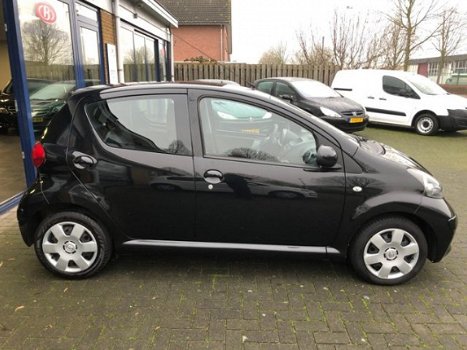 Toyota Aygo - 1.0 12V VVT-I + - 1