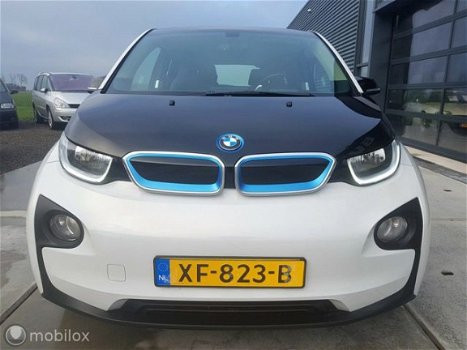 BMW i3 - Comfort Adv 125kw 4% bijtelling, Snellaadpakket - 1