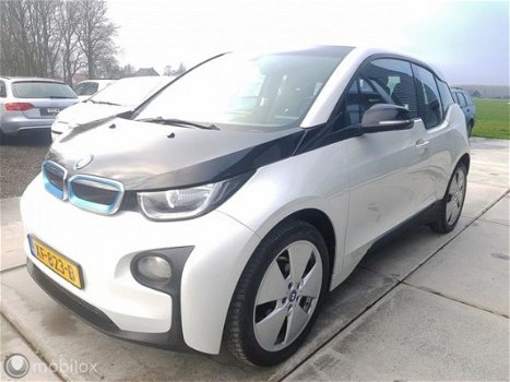 BMW i3 - Comfort Adv 125kw 4% bijtelling, Snellaadpakket - 1