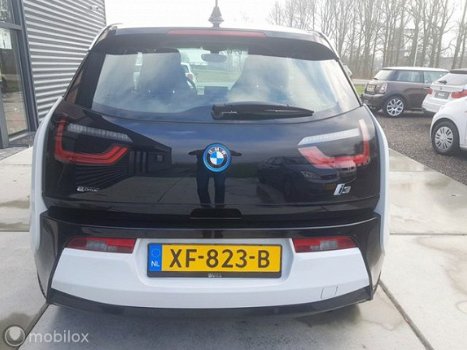 BMW i3 - Comfort Adv 125kw 4% bijtelling, Snellaadpakket - 1