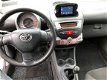 Toyota Aygo - 1.0-12V Comfort Navigator AIRCO NAVIGATIE ORG 110362 KM NAP O.H BOEKJES NW APK 5 DEURS - 1 - Thumbnail