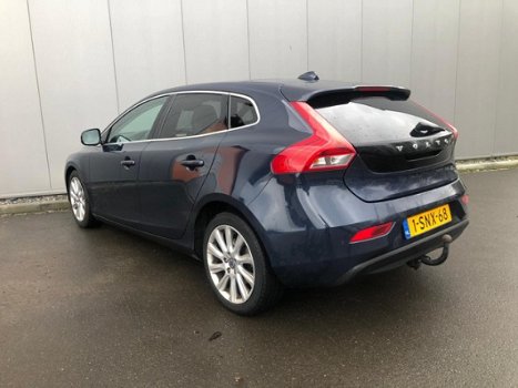 Volvo V40 - 1.6 D2 Summum NAVI CLIMA PANO - 1