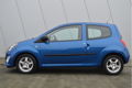 Renault Twingo - 1.2-16V Authentique - 1 - Thumbnail