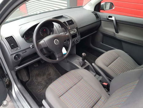 Volkswagen Polo - 1.2 Optive - 1