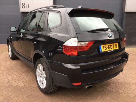 BMW X3 - 2.0i Business Line XDrive [LEER-NAVI-PDC] - 1