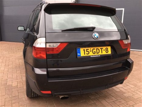 BMW X3 - 2.0i Business Line XDrive [LEER-NAVI-PDC] - 1