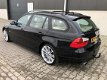 BMW 3-serie Touring - 320i Business Line Navigatie, Leerbekleding, Cruise controle, Airco auto - 1 - Thumbnail