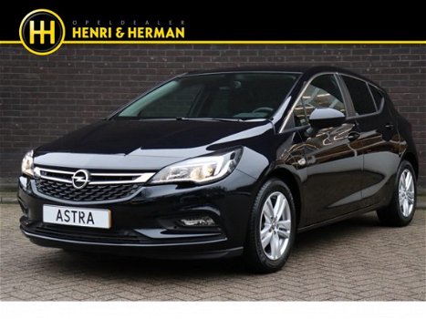 Opel Astra - 1.6 CDTI Business+ (NU met € 7.189, - KORTING/ NAVI/NIEUW) - 1