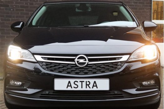 Opel Astra - 1.6 CDTI Business+ (NU met € 7.189, - KORTING/ NAVI/NIEUW) - 1