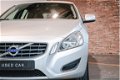 Volvo V60 - T3 Momentum - 1 - Thumbnail