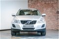 Volvo XC60 - D5 Aut AWD Momentum / Xenon / Leer / Trekhaak - 1 - Thumbnail