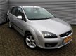 Ford Focus Wagon - 1.6 16V Futura AIRCO CRUISE TREKHAAK - 1 - Thumbnail