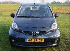 Toyota Aygo - 1.0-12V + | 68PK | APK 12-2020 | All Season banden