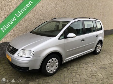 Volkswagen Touran - 1.6-16V FSI Trendline Airco Cruise NL Auto - 1