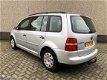 Volkswagen Touran - 1.6-16V FSI Trendline Airco Cruise NL Auto - 1 - Thumbnail