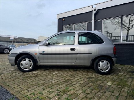 Opel Corsa - 1.2i-16V Strada Airco - 1