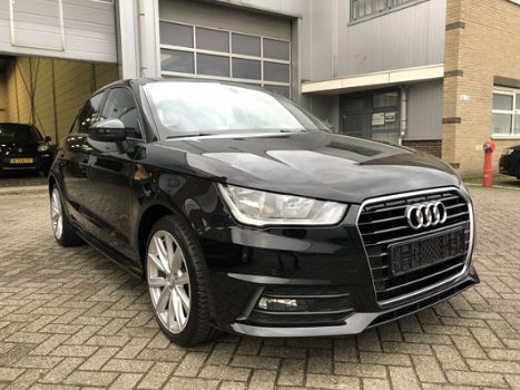 Audi A1 Sportback - 1.4 TDI S Line AUT/ Keyless/Navi - 1