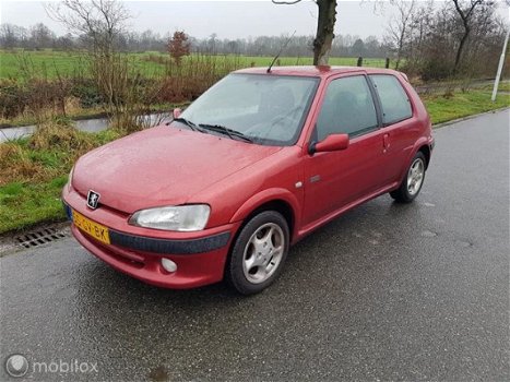 Peugeot 106 - 1.4 Sport - BJ 2001-Rood Metallic (Inruilkoopje) - 1