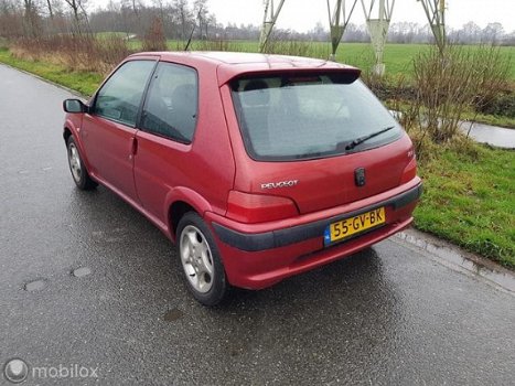 Peugeot 106 - 1.4 Sport - BJ 2001-Rood Metallic (Inruilkoopje) - 1