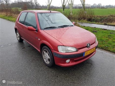 Peugeot 106 - 1.4 Sport - BJ 2001-Rood Metallic (Inruilkoopje) - 1