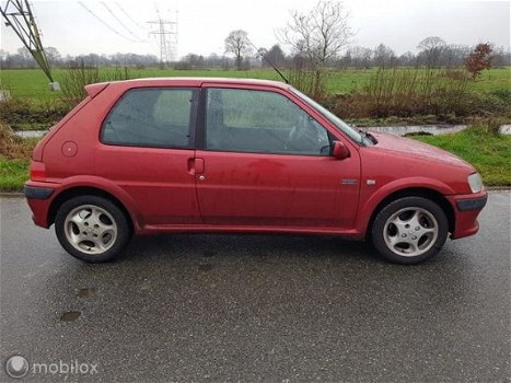 Peugeot 106 - 1.4 Sport - BJ 2001-Rood Metallic (Inruilkoopje) - 1