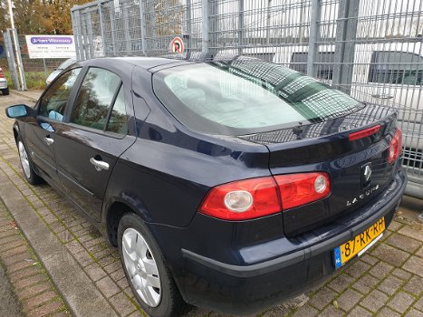 Renault Laguna 1.6i 16v fase 2 2005 - 3