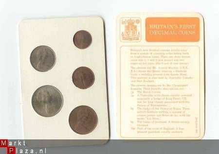 Britain's First Decimal Coins - 1