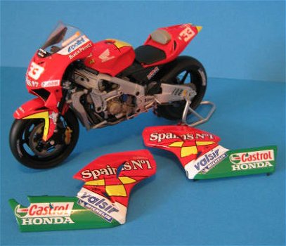 1:12 Minichamps Honda RC211V Marco Melandri Moto GP 2006 - 1