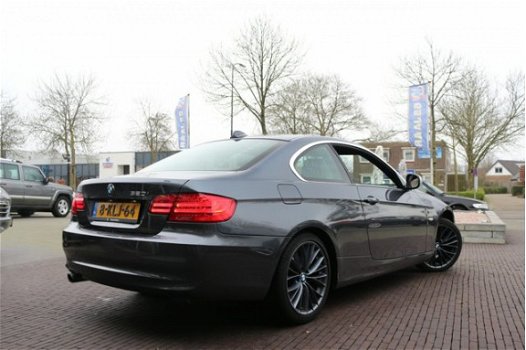 BMW 3-serie Coupé - 320I Automaat Navi Xenon zwarte hemel uniek Zondag a.s. open - 1