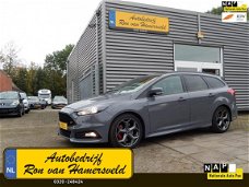 Ford Focus Wagon - 2.0 ST *250PK*1e EIGENAAR*NAVI