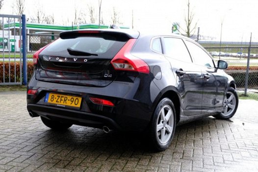 Volvo V40 - 2.0 D4 Summum Business 190pk Leder/Navi/Clima/LMV - 1