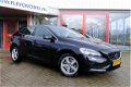 Volvo V40 - 2.0 D4 Summum Business 190pk Leder/Navi/Clima/LMV - 1 - Thumbnail