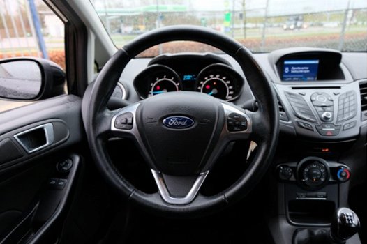 Ford Fiesta - 1.0 Style Ultimate 5-deurs Navi/PDC/Airco/LMV - 1