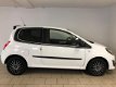 Renault Twingo - 1.2-16V Collection AIRCO ELEK RAMEN CENT VERG STRIPING PRIVACY GLAS ZEER NETTE AUTO - 1 - Thumbnail