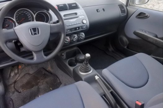 Honda Jazz - 1.4 LS airco trekhaak nw apk 26-02-2021 - 1