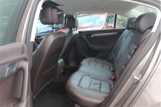 Volkswagen Passat - 2.0 TSI DSG AUTOMAAT, LEDER, SCHUIFDAK, NAVI - 1