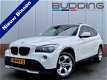 BMW X1 - sDrive18i Exe | Aut | Panoramadak | Xenon - 1 - Thumbnail