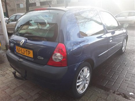 Renault Clio - 1.6-16V Initiale AUTOMAAT ALLE OPTIES INR MOG - 1