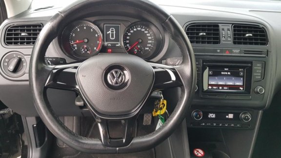 Volkswagen Polo - 1.0 Easyline 6C Cruise Climate controle zwart 11-2014 nw apk - 1