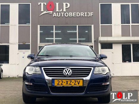 Volkswagen Passat - 2.0 16V FSI Highline - 1