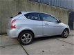 Hyundai Accent - 1.4i Dynamic airco, LMV - 1 - Thumbnail