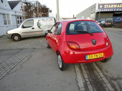 Ford Ka - 1.3 Futura weinig kilometer met nap. nieuwe koppeling - 1