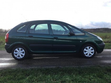 Citroën Xsara Picasso - 1.8i-16V met airco/clima - 1