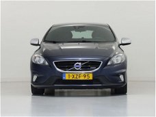 Volvo V40 - 2.0 D4 191 PK 6-Bak R-Design (BNS)